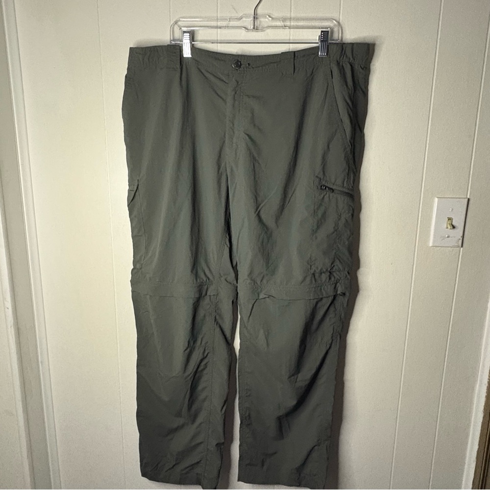 Columbia Men’s Olive Green Pants
